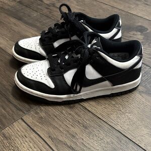 Nike Dunk Pandas Black and White Sneakers